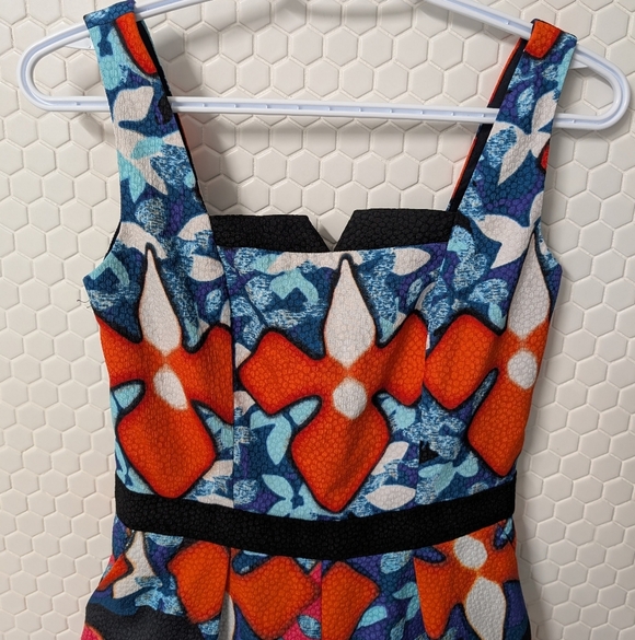 "Like New" PETER PILOTTO x Target 🎯 Floral Pattern Textured Romper - Picture 8 of 10